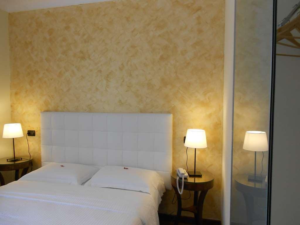 伊斯奥拉迪卡浦拉酒店 米拉 客房 照片